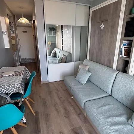 Mini-studio Climatise, Vue Sur L'etang - 2 Pers. - Fr-1-503-194 Apartment