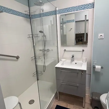 Apartment Mini-studio Climatise, Vue Sur L'etang - 2 Pers. - Fr-1-503-194 Balaruc-les-Bains